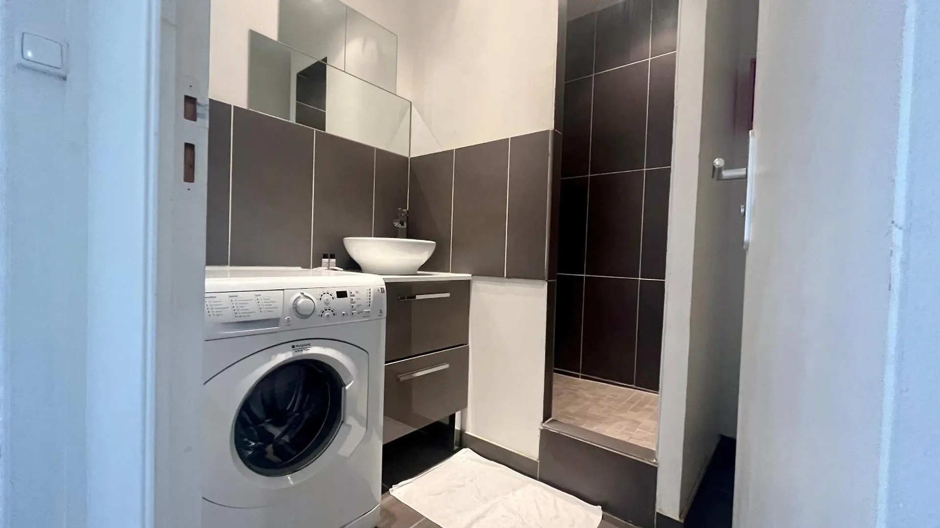 Suite Lavanni Lyon 0*,  France